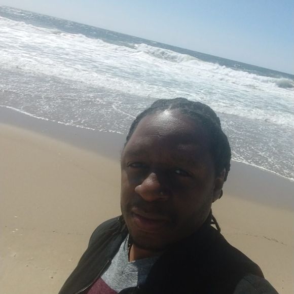 Meet your Posher, Aaron patterson - Picture 1 of 1